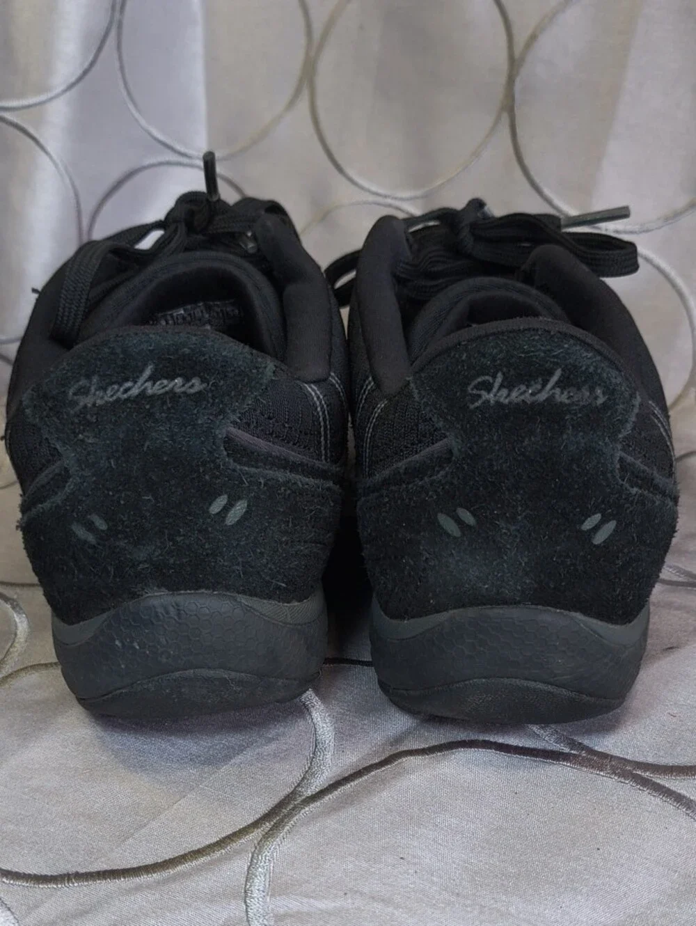 Skechers lightweight slip